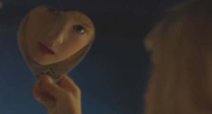 Because after literally just establishing that she knows nothing about Candyman, it only makes sense that she starts chanting his name in a mirror... Piss off!