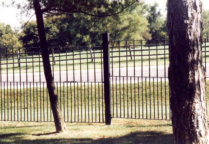 This rifle barrel fence was constructed of parts from 2,563 Civil War rifles. August A. Busch Sr. had this built to honor the veterans from that era.