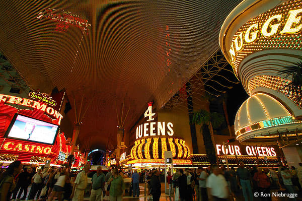 Top 10 Las Vegas Attractions Off The Strip - Wanderwisdom