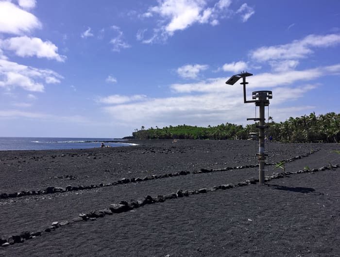 Pohoiki Bay AFTER the eruption - buried deep under thousands of tons of lava rocks and sands! The sands also completely covered the pier.