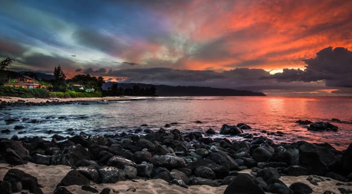 Wherever you are on the North Shore, look to the horizon at sunset. You'll be amazed.