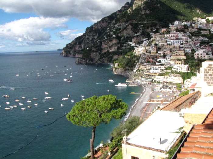 Visiting the Beautiful Amalfi Coast - WanderWisdom