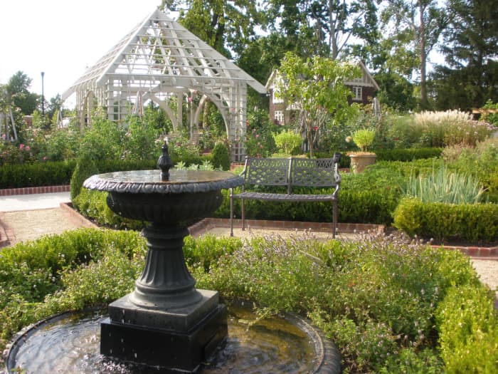 Franklin Park has many different structures and varieties of ways to feature their plants.