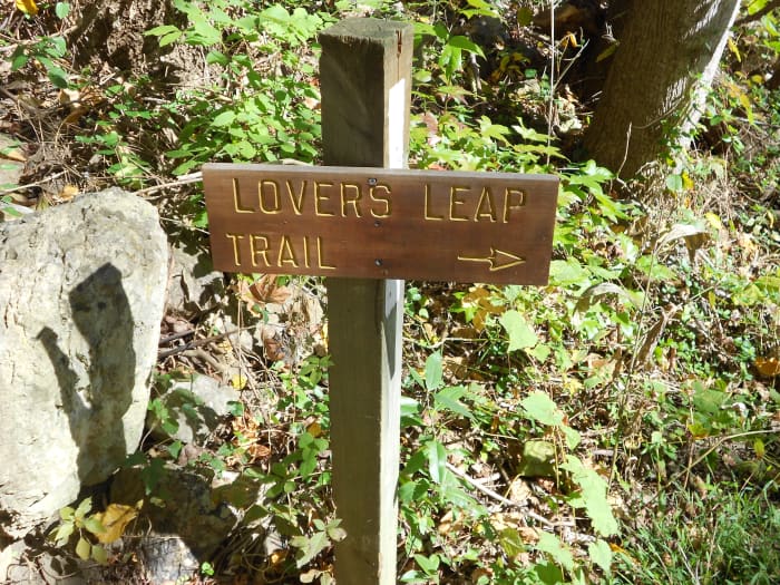 Lovers Leap is one easy hike that you can do from Hot Springs. The trail is about 2.5 miles round trip and has some of the most spectacular views.