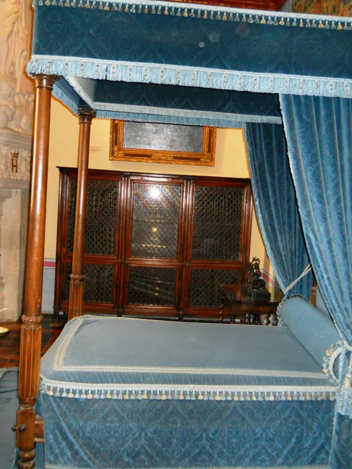 This was Diane de Poitiers' four-poster bed. I'm sure many royal secrets were told here.