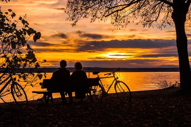 Cycling offers healthy fun for all ages. Biking is a great way to get around the Destin area, you can cycle to the beach or one of the nearby state parks. There are numerous rental options, including bikes which accommodate multiple people.