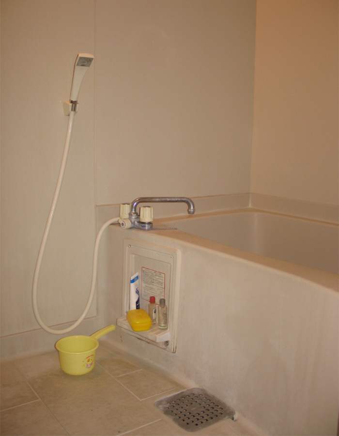 How to Navigate a Bathroom in Japan WanderWisdom