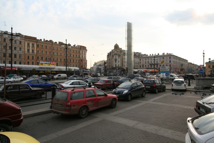 Today the Sennaya square is still a bustling area with merchant stalls, three metro stations and colorful characters of all kinds.