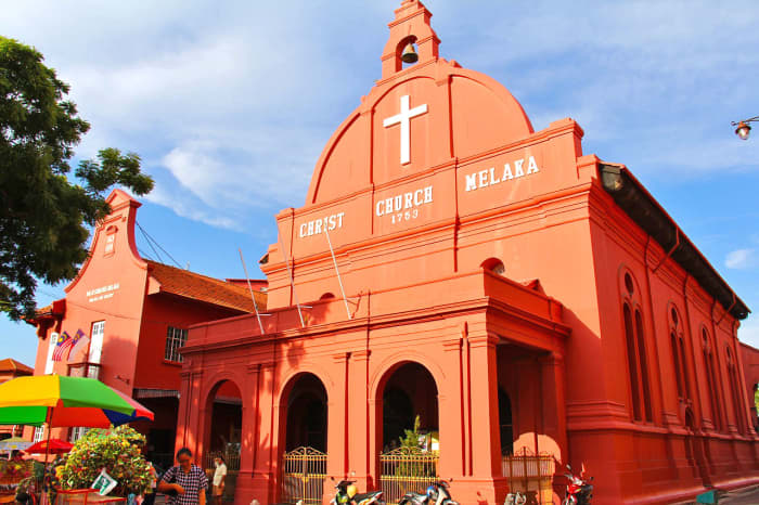 Where to go after visiting Singapore? Malacca, just three hours’ drive from Singapore, is a great choice.