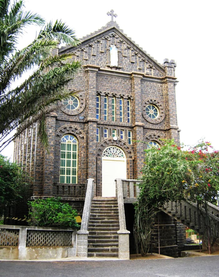 Facade of Montfort School Church