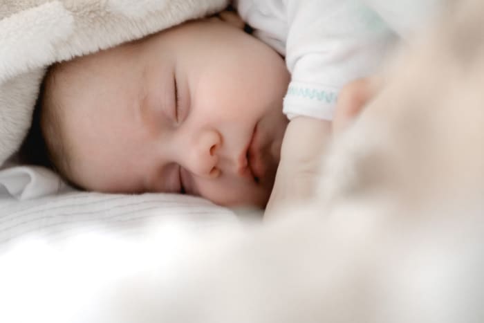 Before taking your baby on board, carefully consider your cabin's sleeping arrangements to ensure that both you and your baby get a good night's sleep.