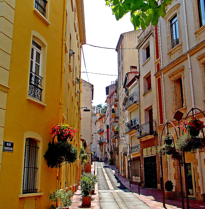 Amelie-les-Bains offers a modern twist to an ancient Roman tradition. The name "Bains" means baths in English.