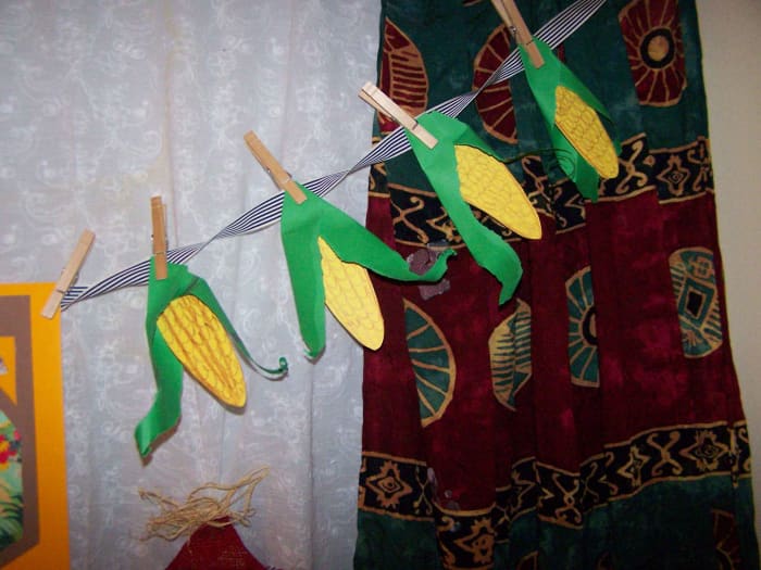 Homemade corn garland. You can do a lot with these corn cobs if you use your imagination.