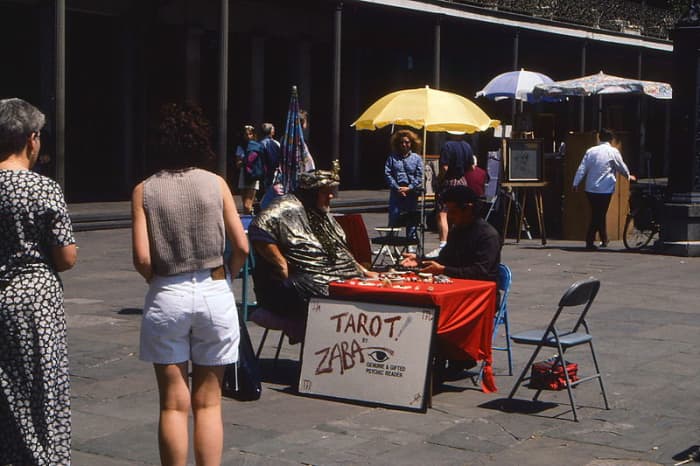Choose Your Type of Reading : Readers often visit fairs and garner great interest from onlookers (even if only from a distance)!