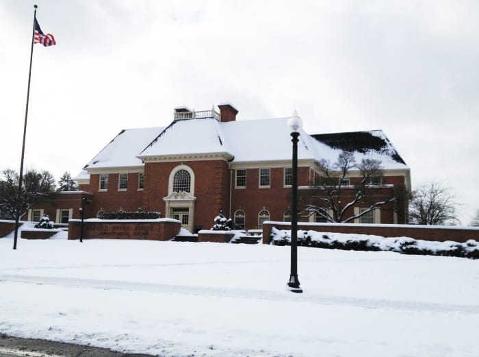 Bonds Hall on Baldwin Wallace University, South Campus. 3 February 2013. A local resident of Berea, OH has reported seeing an apparition outside of Bonds Hall on the Baldwin-Wallace University campus on during winter nights.