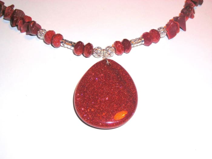 The copper inclusions in goldstone give it many beneficial properties.