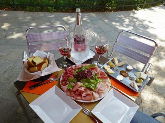After a day exploring take a rest and enjoy a substantial early evening snack at Enoiteca Al Prosecco as the locals gather in the square to socialise