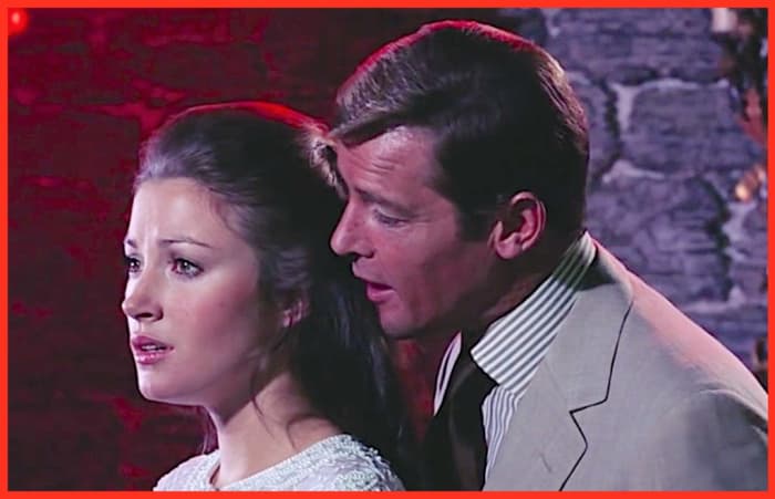 Jane Seymour lost her Princess Leia bid to unknown actress Carrie Fisher, but the former Bond Girl known as "Solitaire" has gone on to enjoy a long and fruitful movie and TV career.