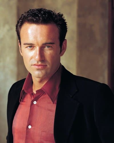 Julian McMahon (born July 27, 1968) played bad-boy Cole Turner, who was the half-demon half-human love interest of Phoebe.