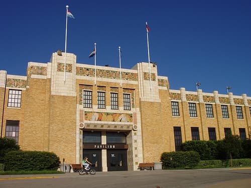 The Tulsa State Pavilion at Expo Square. This is another excellent example of the Classic Moderne Art Deco style.