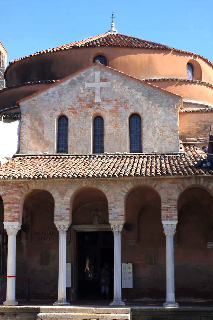 The very distinctive 11th century Church of Santa Fosca on Torcello is free to enter (unlike the Cathedral or the museum)