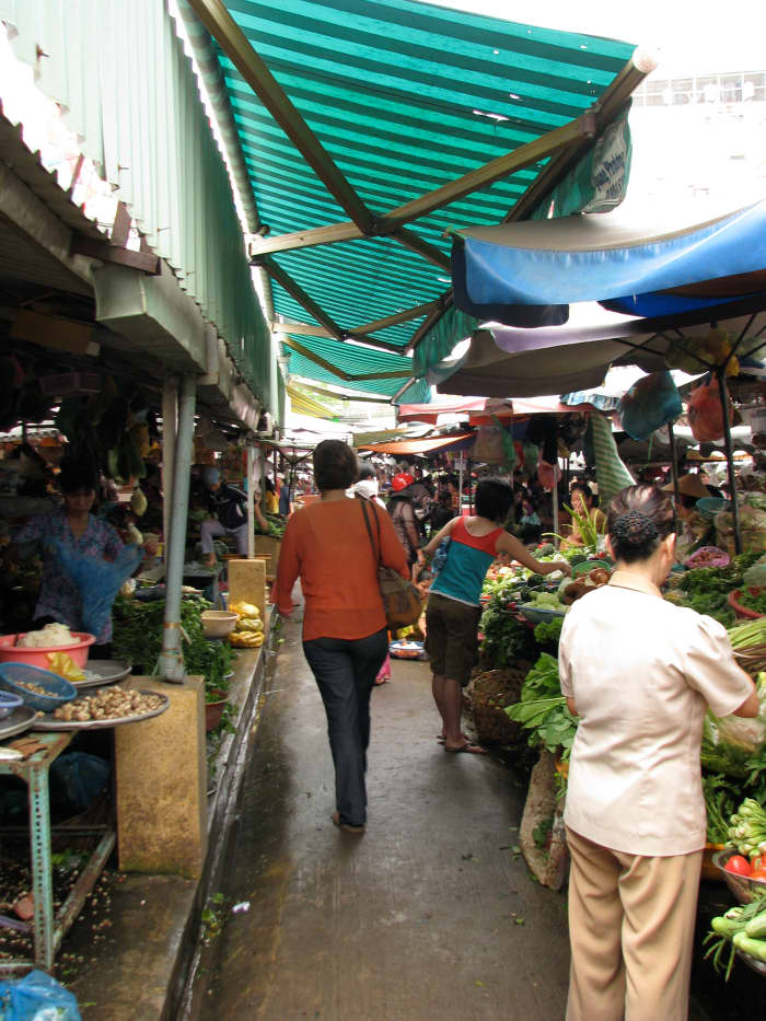 hey-good-looking-a-survival-guide-for-vietnamese-street-markets