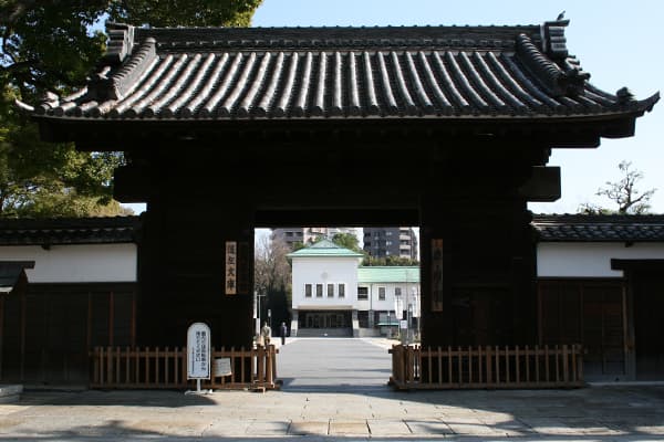 The gate of the museum