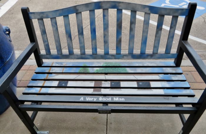 Sponsors: Barbara Roane Bleil and G. Grant Roane. Title: In Honor of Their Father Judge George G. Roane. Artist: Paul Sanchez