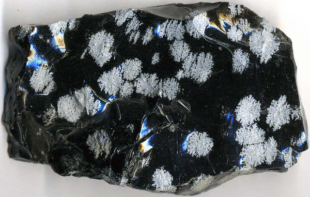 Snowflake obsidian helps us to remember the balance between light and dark.