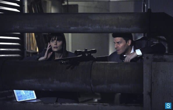 Brennan and Booth work on capturing sniper Jacob Broadsky in the sixth season episode "The Killer In The Crosshairs".