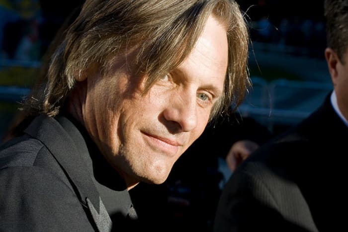 This handsome devil would go on to make women swoon for his portrayal of Aragon in The Lord of the Rings trilogy