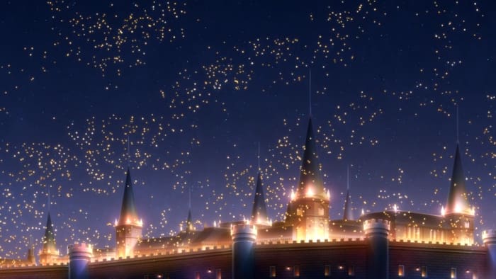 The warm lights of the royal castle are one of Clarines' many wonders Shirayuki comes to appreciate.