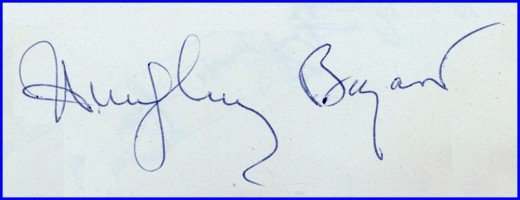 Autographs of Humphrey Bogart can sell for $1,000 and more. His signature is one of the most valuable of all Hollywood actors.