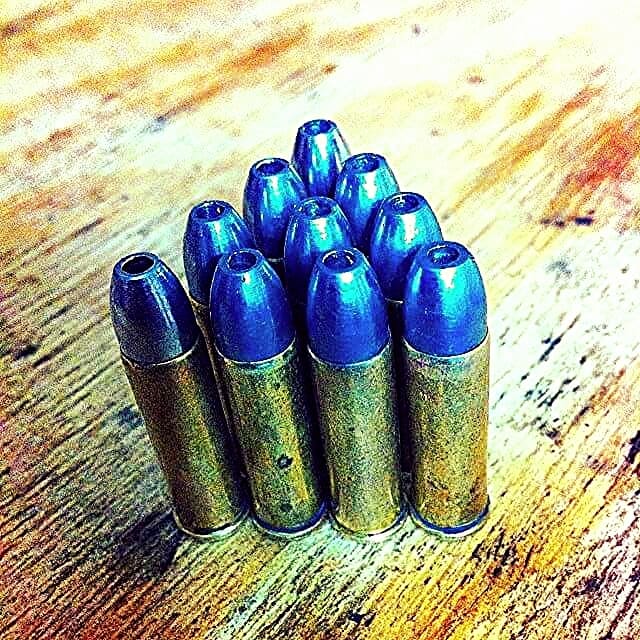 The 125gn HP really does make quite a handsome round, and takes up every bit of cylinder space that the Single Six has to offer.