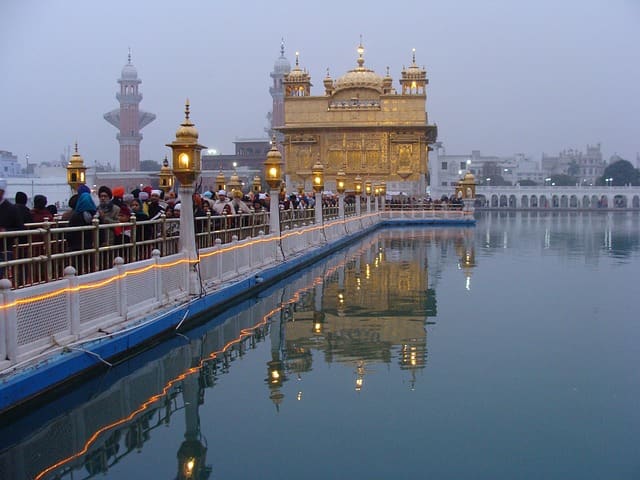 The Golden Temple in India, a sacred place for people of the Sikh religion. Sikhs believe in a single god, and that the way to live a good life has been revealed through the teachings of a series of gurus.