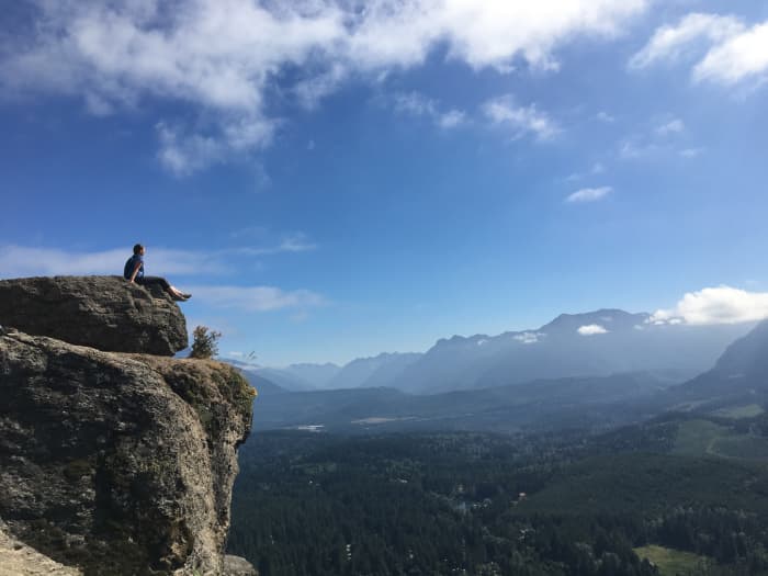 The views from the ledge are spectacular. You will definitely want to spend some time just taking it all in.
