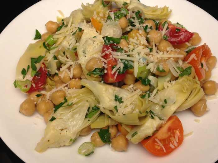 Weight Watchers Chickpea Artichoke Salad- I cut the recipe in half and made a single serving. It's a large portion!
