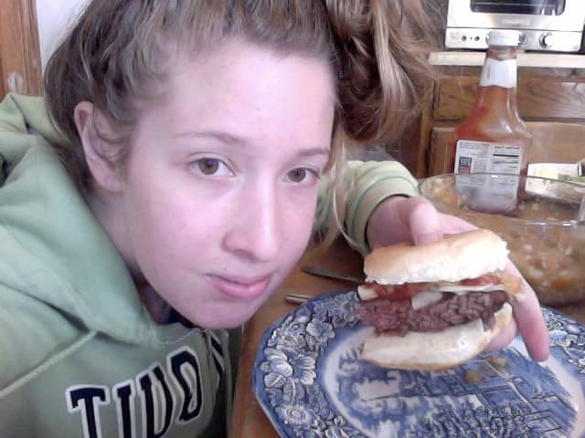 This is when I wanted to eat this burger, SO, so, badly, and was a little frustrated, but blended it tasted great, too!