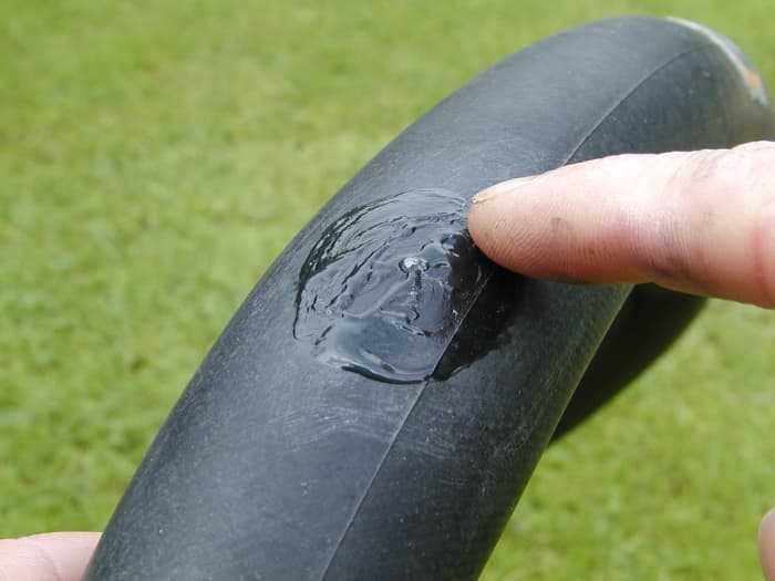 bike puncture repair at home