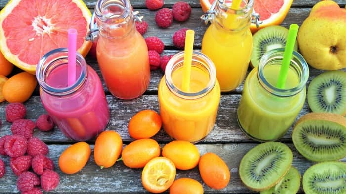 Smoothies and shakes can help you to get the vital nutrients your body needs when trying to lose weight. They are also a great way to get children and the elderly to eat more fruits and vegetables.