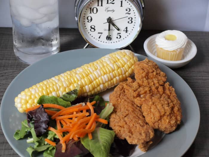 Dinner should be a full meal, with protein and vegetables. Make sure you're finished eating at the end of the 8-hour window.