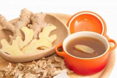 Ginger tea, also known as Tisane, is made by boiling fresh or dry ginger flakes in water. Often sweetened with honey, this soothing tea relieves nausea, reduces inflammation and fights respiratory problems.