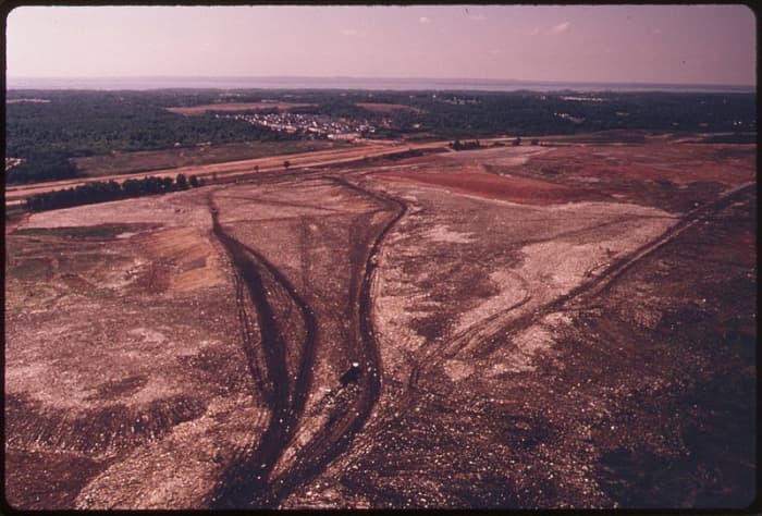 Decomposing trash from this massive landfill is polluting the aquifer underneath. That means the drinking water for folks living nearby would be poisonous too, if it weren't for water utilities installing special equipment to clean it up.