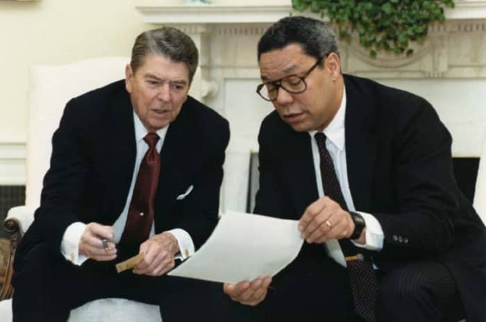 Colin Powell With President Ronald Reagan