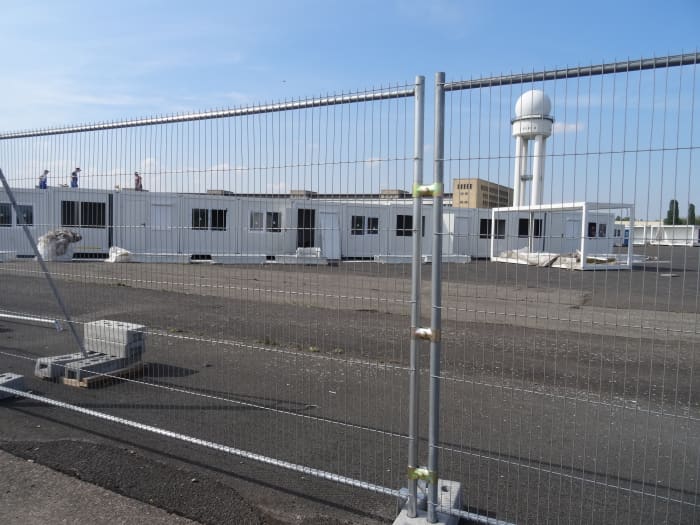 No building is allowed, but no one said the Berlin Senate couldn't build buildings to be used elsewhere. These will house refugees.