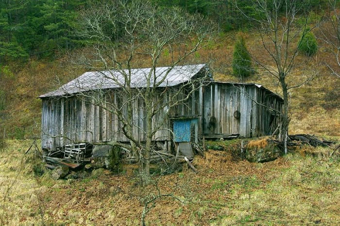 Our shack was very similar to this shack in Pigeon Forge, TN. Very similar.