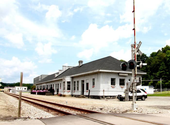 This style of railroad depot is typically found in the Southeast United States