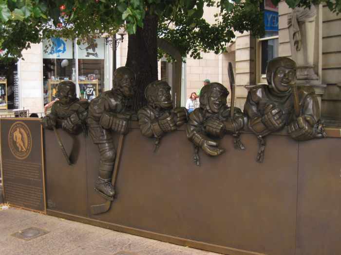 Visit the Hockey Hall of Fame HowTheyPlay