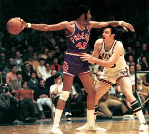 Connie Hawkins was inducted into the Hall of Fame in 1992.