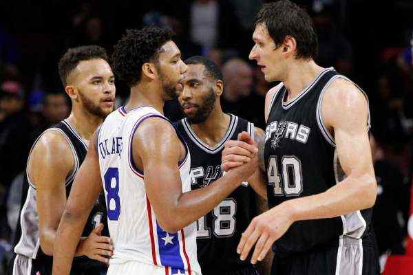 Okafor holding his own against Boban Marjanovic.